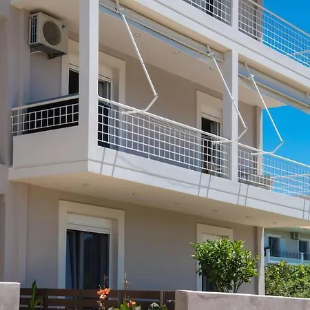 Lefkada City Elegance Apartment شقة *